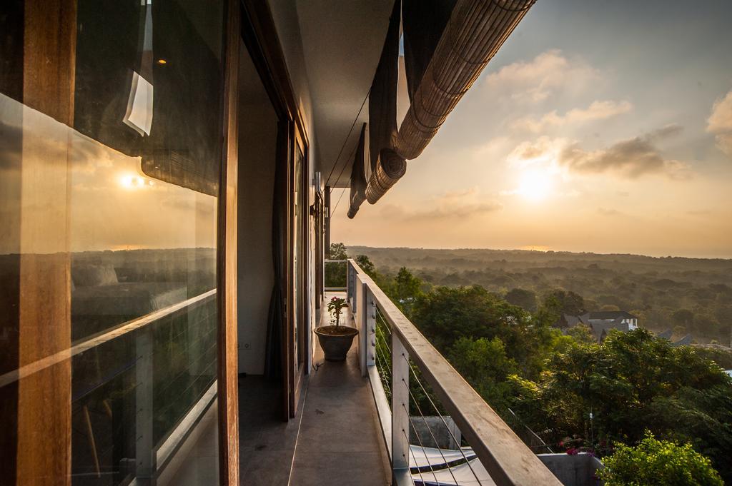 Villa Awan Uluwatu Exterior photo