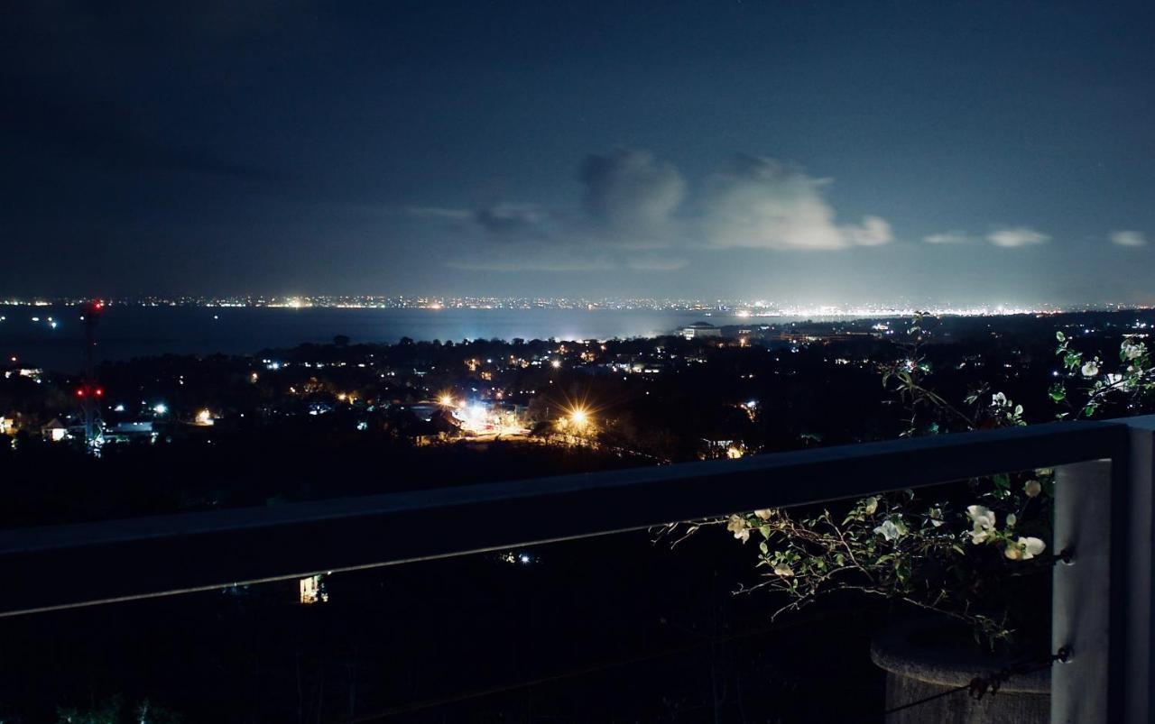 Villa Awan Uluwatu Exterior photo