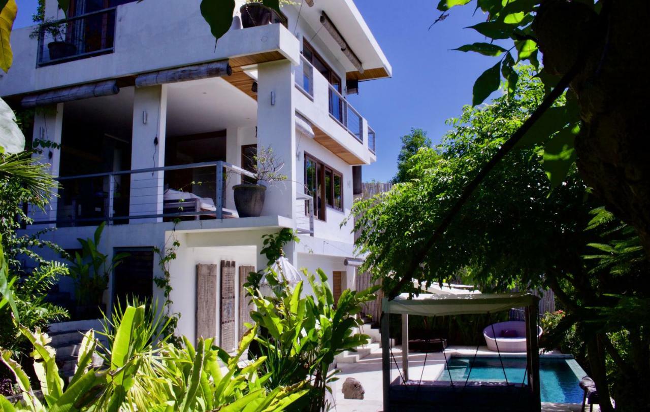 Villa Awan Uluwatu Exterior photo